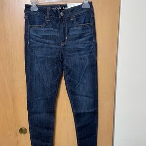 AE Women’s Size 4 hi-rise jeggings